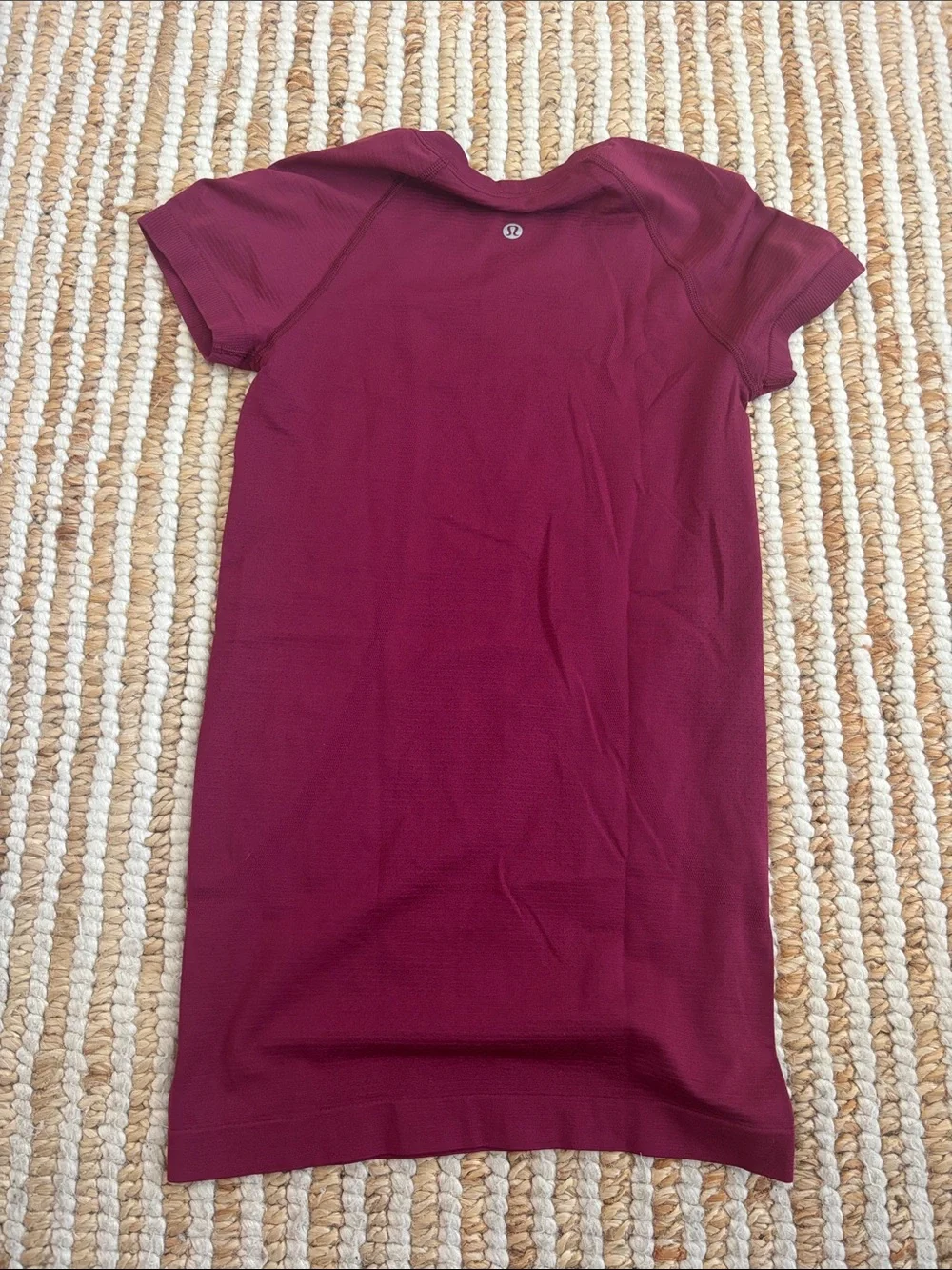 lululemon athletica Women's Short Sleeve Tee — Wine